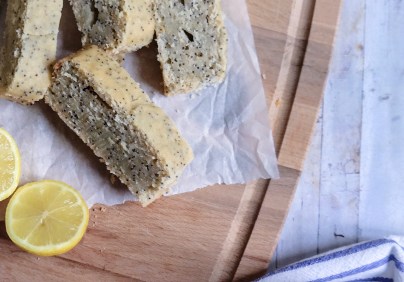 vegan plumcake lemon and poppy seeds