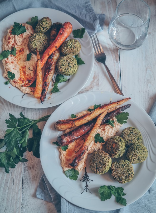 carote arrosto con hummus