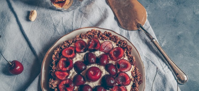 sugar free raw cheesecake cherries